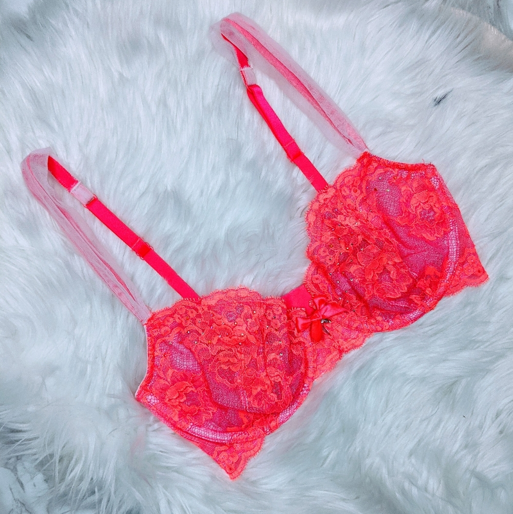 VS Very Sexy Unlined Demi Bustle Pink Bra Size 32D
